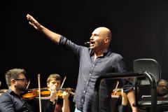 Ensaio da Orquestra e cantores no Guairão