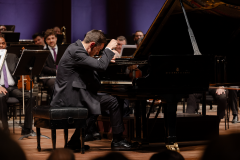 pianista em movimento