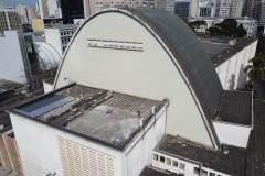 Obra na coberturado teatro