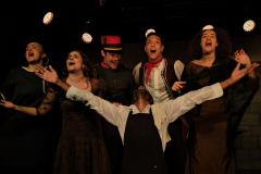 personagens em cenário