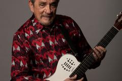 Zé Ramalho posando para foto