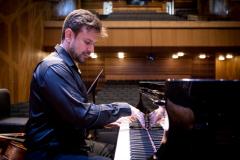 Cristian Budu ao piano