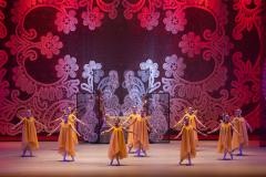 Alunos e alunas da Escola participam de O Quebra-Nozes, com todos os corpos artísticos