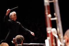 Com regência do holandês Vincent de Kort, Orquestra Sinfônica do Paraná encanta Curitiba