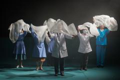 Estreia de espetáculo do G2 Cia. de Dança lota teatro e emociona o público