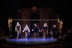 G2 Cia. de Dança encerra 35º Festival de Dança de Cascavel com teatro lotado.