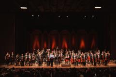 Emoção e despedida marcam concerto da Orquestra Sinfônica do Paraná que teve como tema a amizade