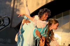 “Desencont(r)os”: Escola Ballet Coppelia do Brasil leva contos de fadas embaralhados ao Guairão