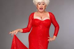 "Ser Mulher Não é Para Qualquer Um": Nany People celebra seus 60 anos no Guairinha