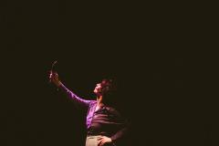 Espetáculo “Do Dia Que Olhei no Espelho e Não Me Encontrei” em nova temporada no Miniauditório