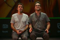 Lucio Mauro Filho e Bruno Mazzeo celebram a amizade e legado familiar em "Gostava Mais Dos Pais", no Guairão
