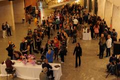 Lançamento de livro sobre os 40 anos da Orquestra reúne mais de 500 pessoas no Centro Cultural Teatro Guaíra
