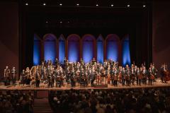 A Orquestra Sinfônica do Paraná em mais uma apresentação da Série Ouro traz ao palco do Guaírão o universo de Gershwin. 