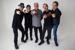 The Fevers e Renato & Seus Blue Caps revivem sucessos da Jovem Guarda no Guairão