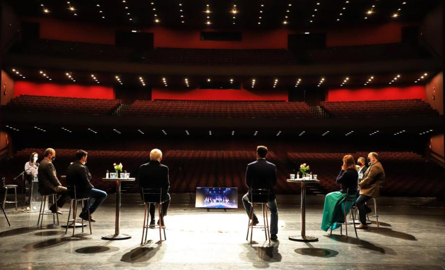 Cultura do Paraná lança programa de Bolsa Qualificação e plataforma de streaming com produções paranaenses