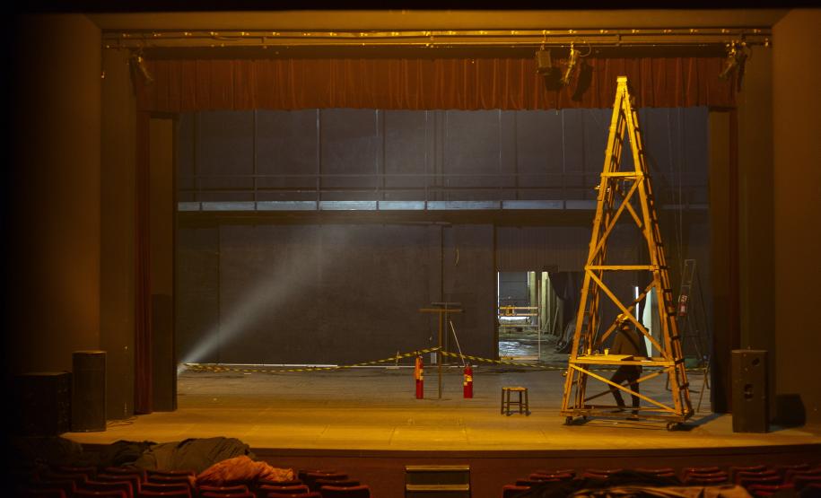 Reforma prepara Teatro Guaíra para espetáculos em 2022