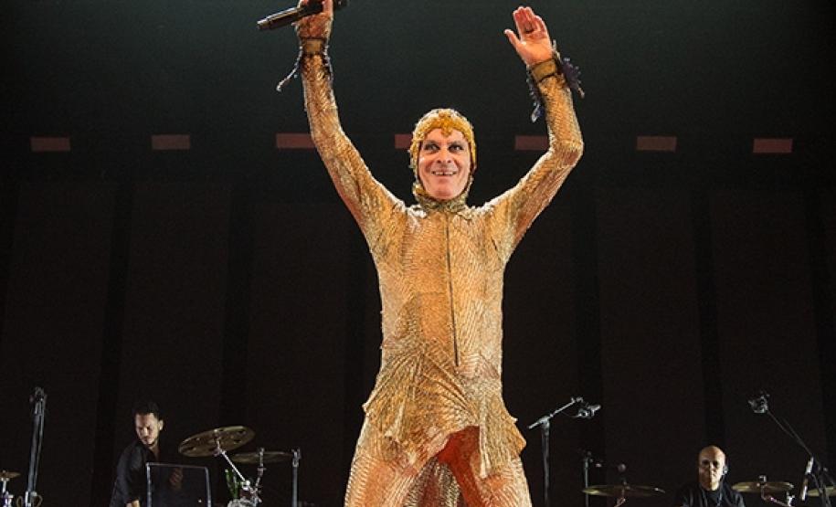 Show extra de Ney Matogrosso em outubro