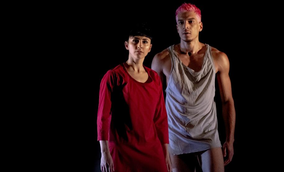 Imagem do espetáculo "Relações", da Curitiba Cia. de Dança