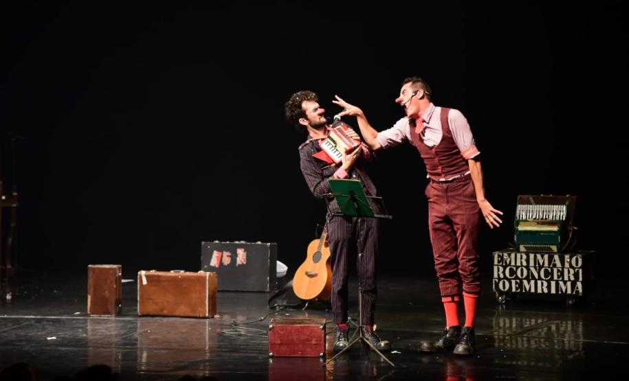 Foto do espetáculo Concerto em Ri Maior da Cia. dos Palhaços