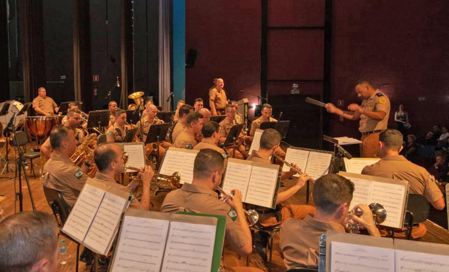 Banda da PM em apresentação.