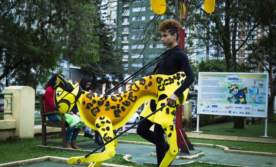 Apresentação dos bailarinos nesta terça-feira (6) no Hospital Pequeno Príncipe