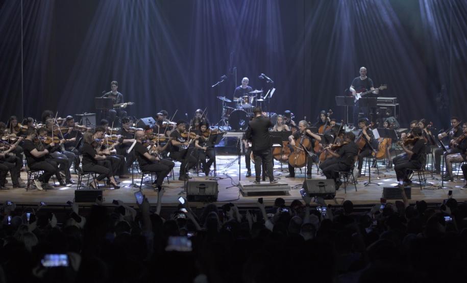 orquestra reunida em show