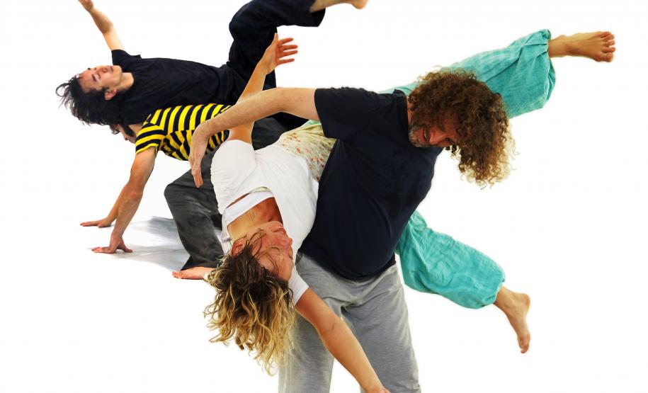 Montagem usada para divulgação.