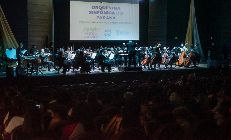 Concerto didático em Pinhais para rede municipal