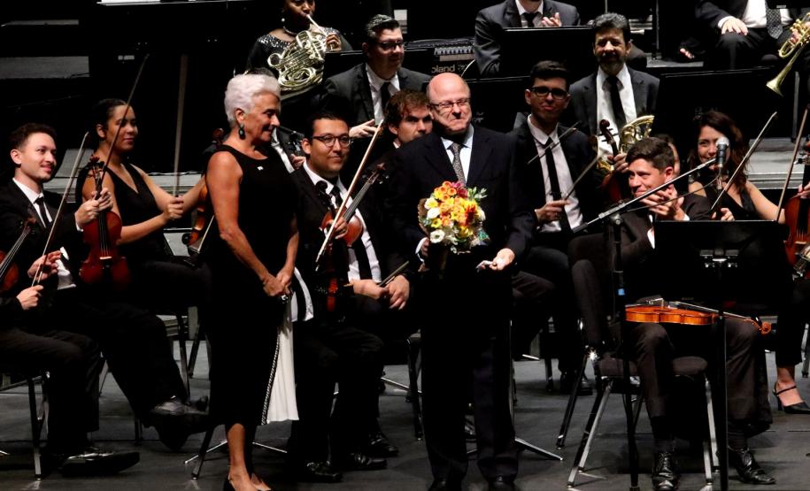 Maestro da Sinfônica do Paraná, Tibiriçá recebe título de Doutor em Música por Notório Saber