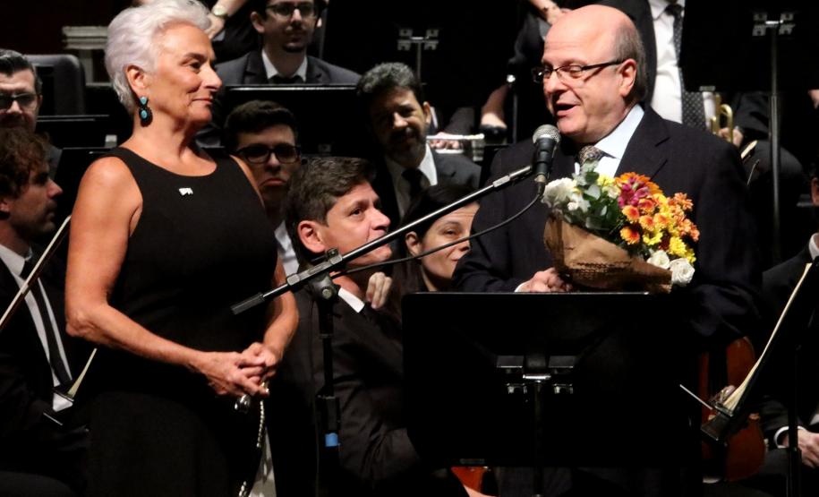 Maestro da Sinfônica do Paraná, Tibiriçá recebe título de Doutor em Música por Notório Saber