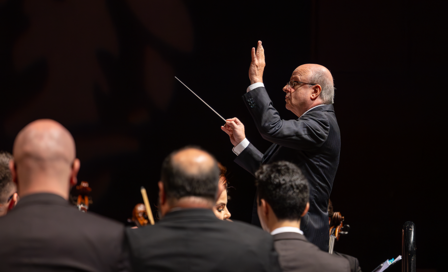 Maestro Roberto Tibiriçá - Floresta do Amazonas