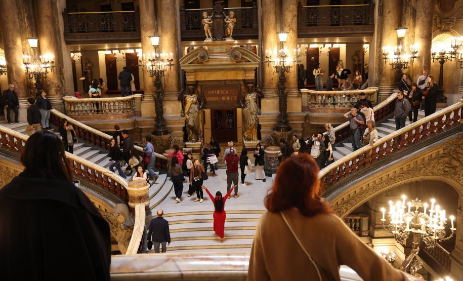 Visita do governador e comitiva da Cultura em Paris, na França
