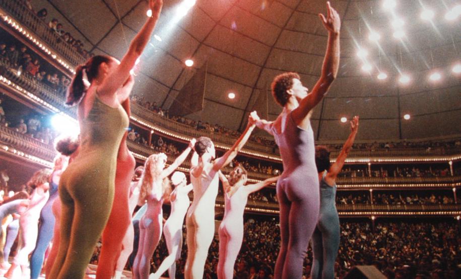 Balé Teatro Guaíra em O Grande Circo Místico, em 1983