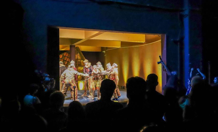 Cenas da visita especial "Guaíra do avesso"