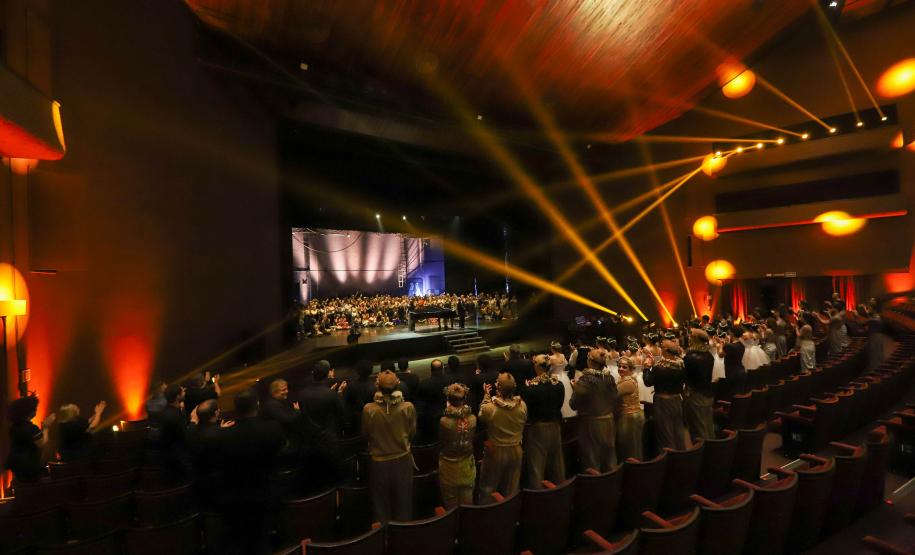 Cenas da visita especial "Guaíra do avesso"