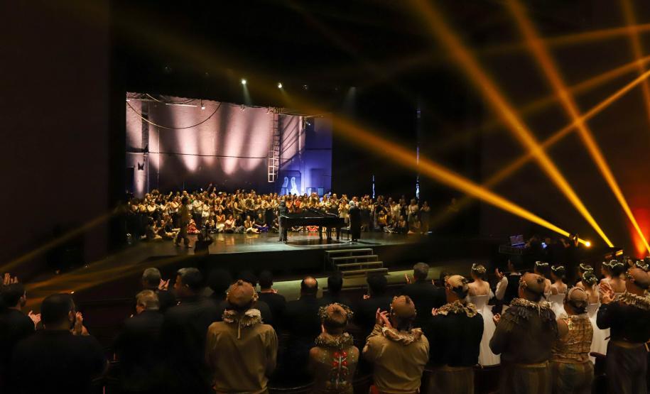 Cenas da visita especial "Guaíra do avesso"