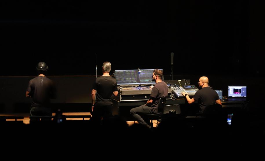 Cenas da visita especial "Guaíra do avesso"