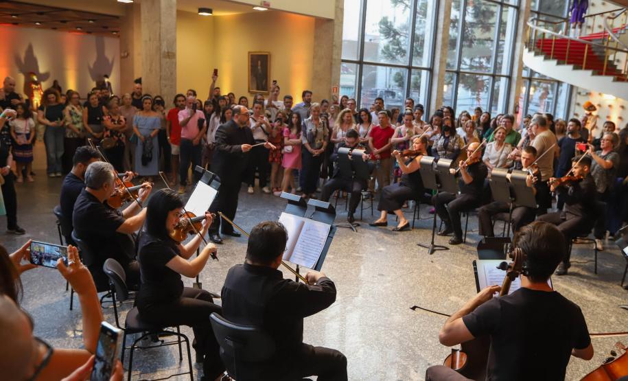 Cenas da visita especial "Guaíra do avesso"