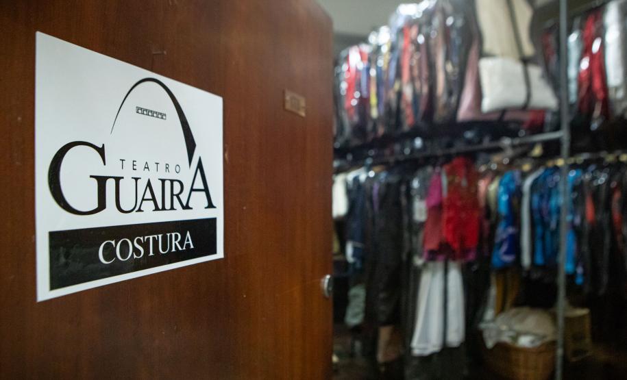 Onde passam os figurinos do Teatro Guaíra