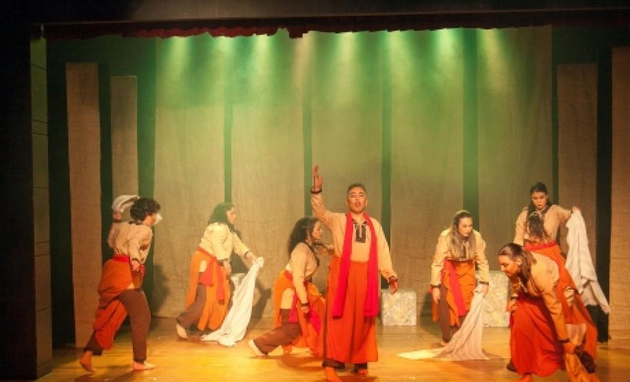 Cordeiro entre lobos