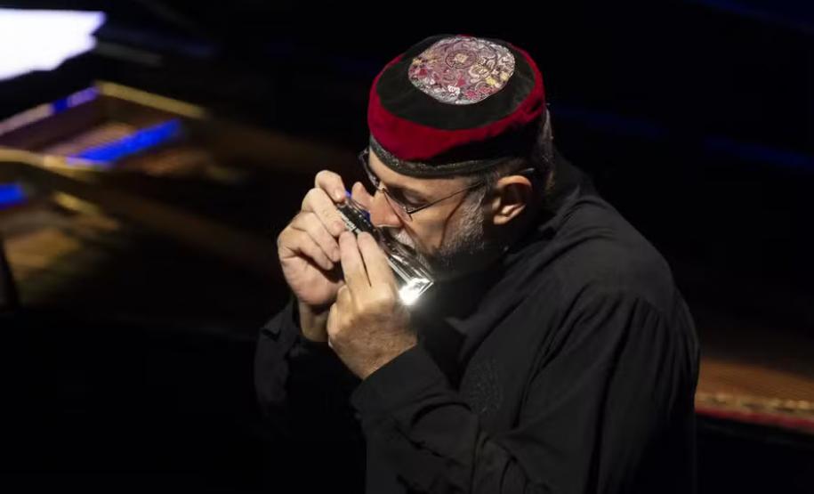 Solista Jose Staneck (harmônica)