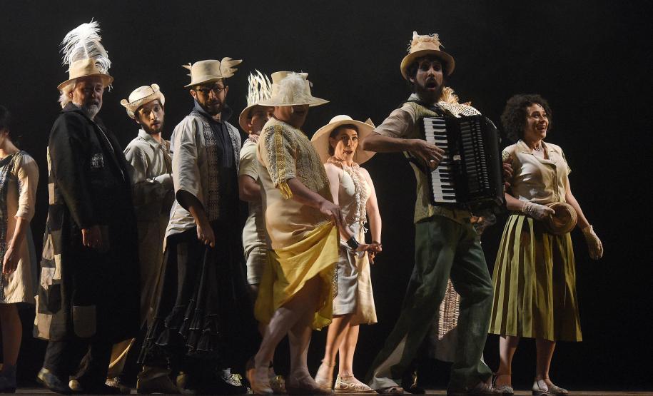 Peça Papéis de Maria Dias (2018)