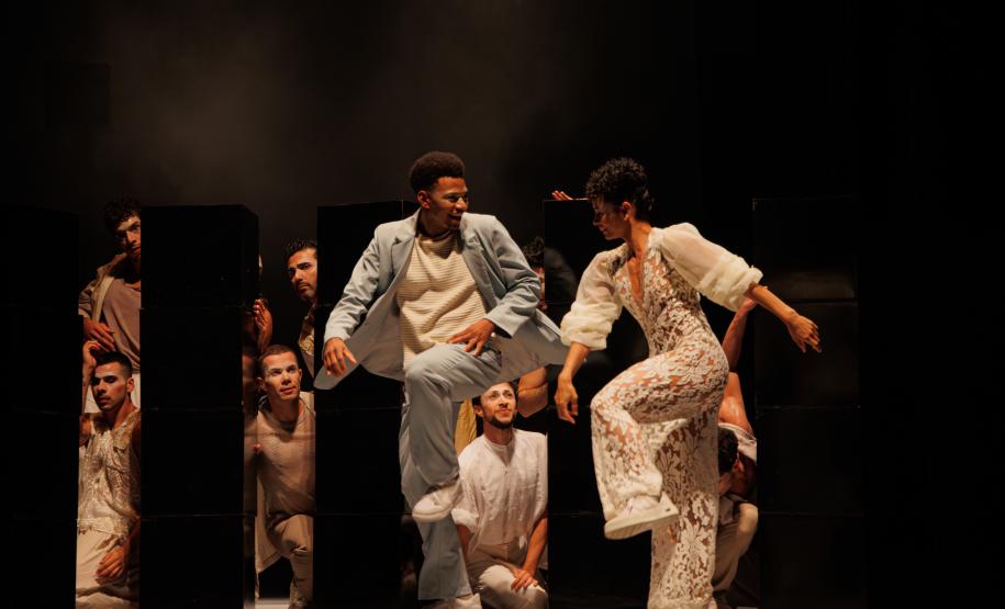 Um dos elencos de Orfeu e Eurídice