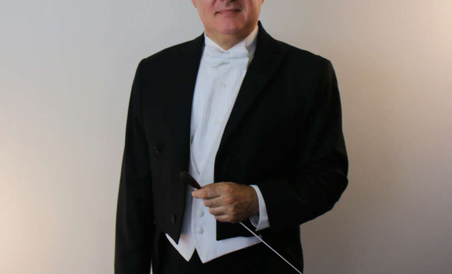 Maestro Claudio Cruz