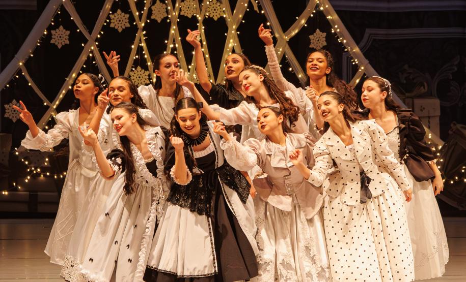 Encerramento das apresentações de Quebra Nozes