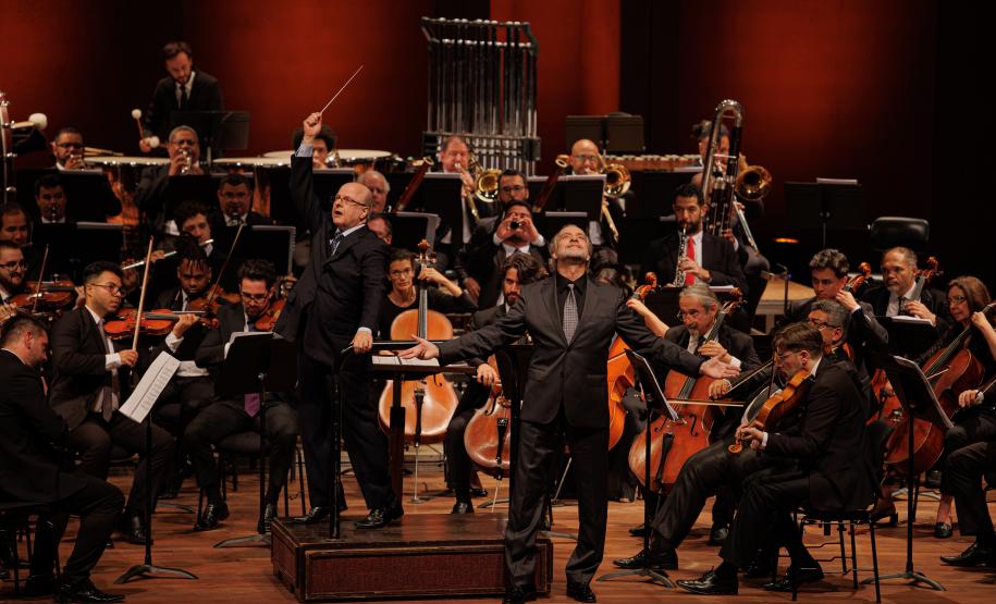 Gala lírica comandada pelo diretor musical e regente titular maestro Roberto Tibiriçá