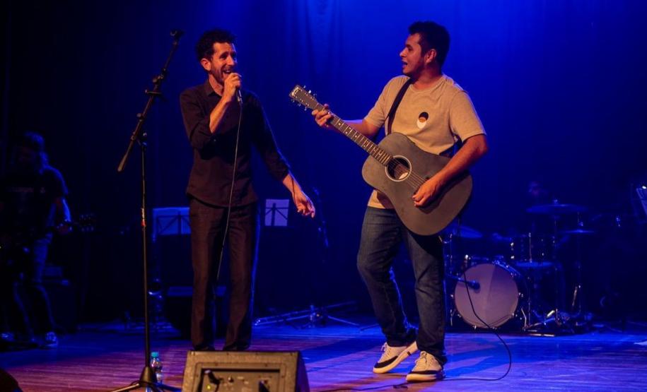 Carlos Aupe e Evandro rosa se apresentam no miniauditório do Teatro Guaira