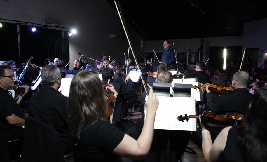 Orquestra Sinfônica do Paraná se apresenta em São José dos Pinhais.