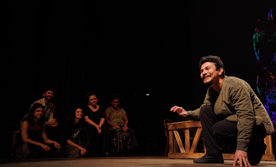 Filas gigantes e casa cheia na estreia de Daqui Ninguém Sai