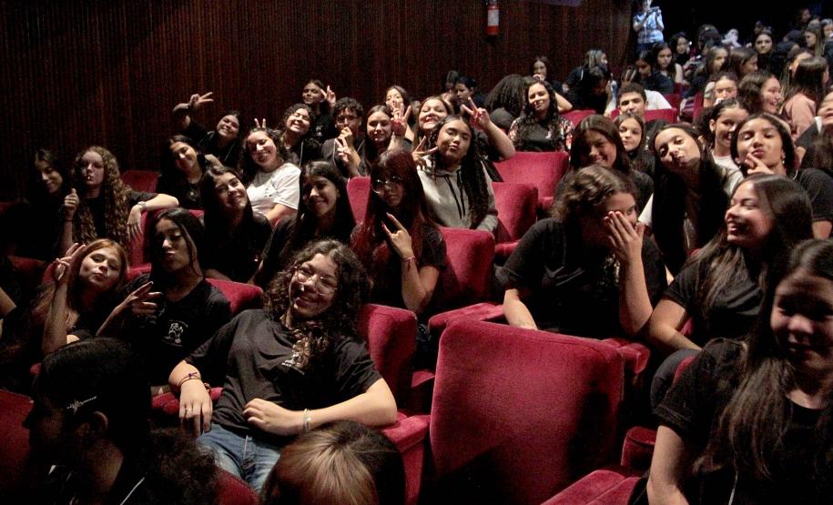 Ensaio aberto: V.I.C.A. e Castelo